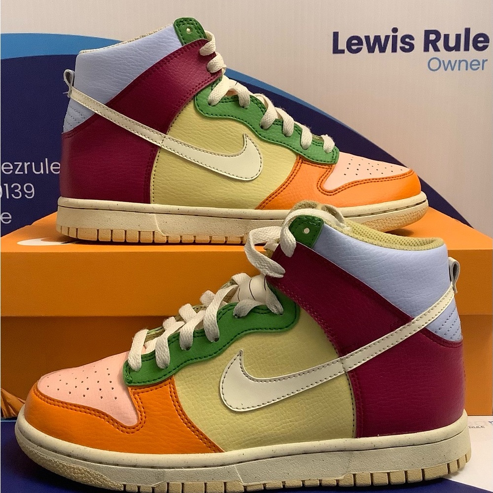 Nike Dunk High Next Nature Kids Size 5.5y